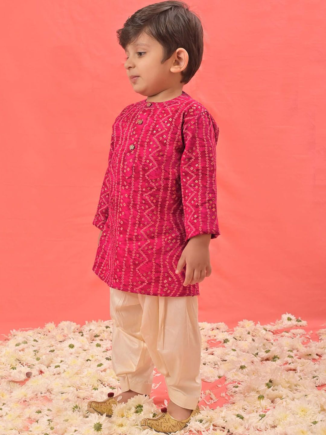 VASTRAMAY Boys Bandhani Printed Regular Kurta with Patiala