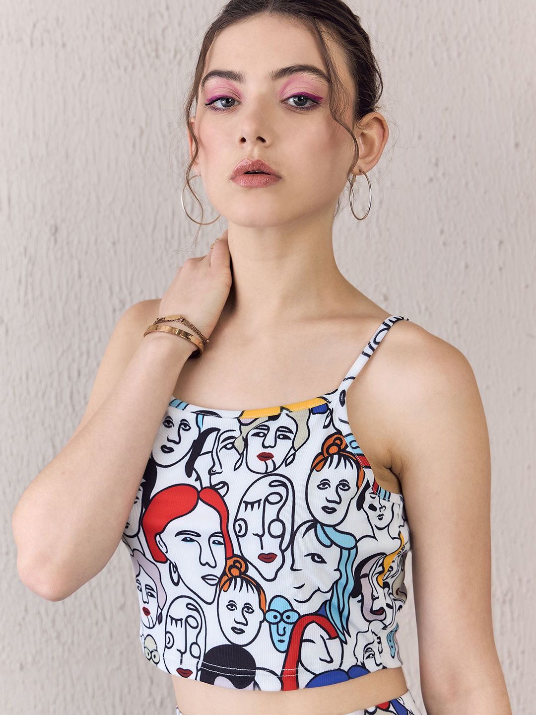 Berrylush White Graphic Printed Shoulder Straps Crop Top With Mini Skirt