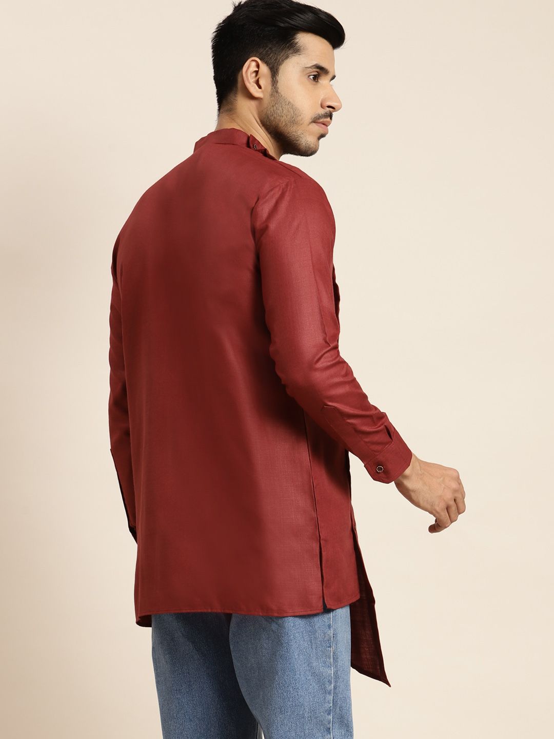 Anug by SOJANYA Men Maroon Solid Kurta