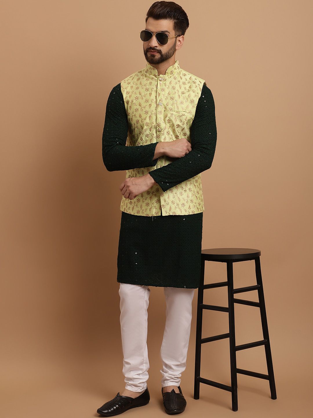 SOJANYA Etnik Sulam Labuci Kapas Tulen Kurta & Churidar Dengan Jaket Nehru