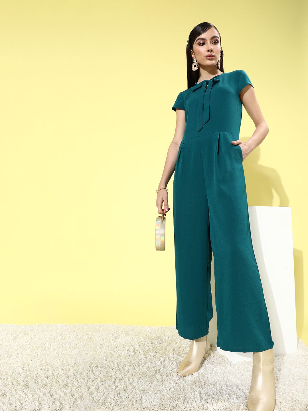 DressBerry Women Tranquil Teal Solid Twist & Knotted Jumpsuit