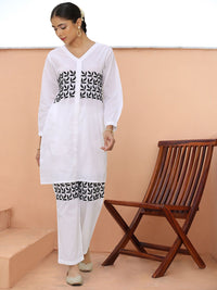 HOUSE OF KARI Saba Floral Embroidered Chikankari Kurta with Trousers