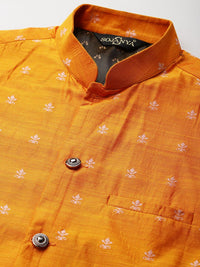 SOJANYA Men Green Self Design Kurta with Churidar & Nehru Jacket