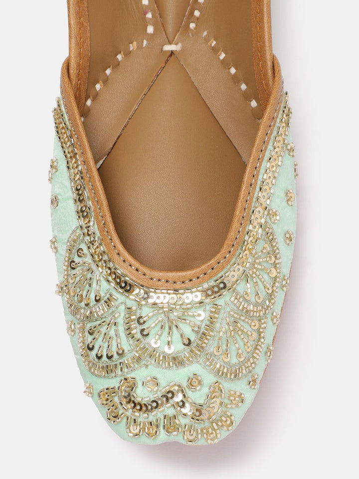 House of Pataudi Women Embellished Floral Leather Mojaris