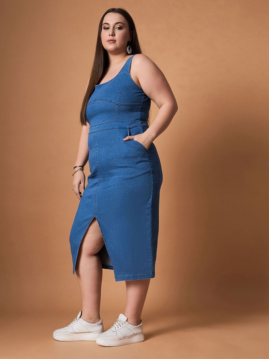 SASSAFRAS Curve Denim Sheath Midi Dress