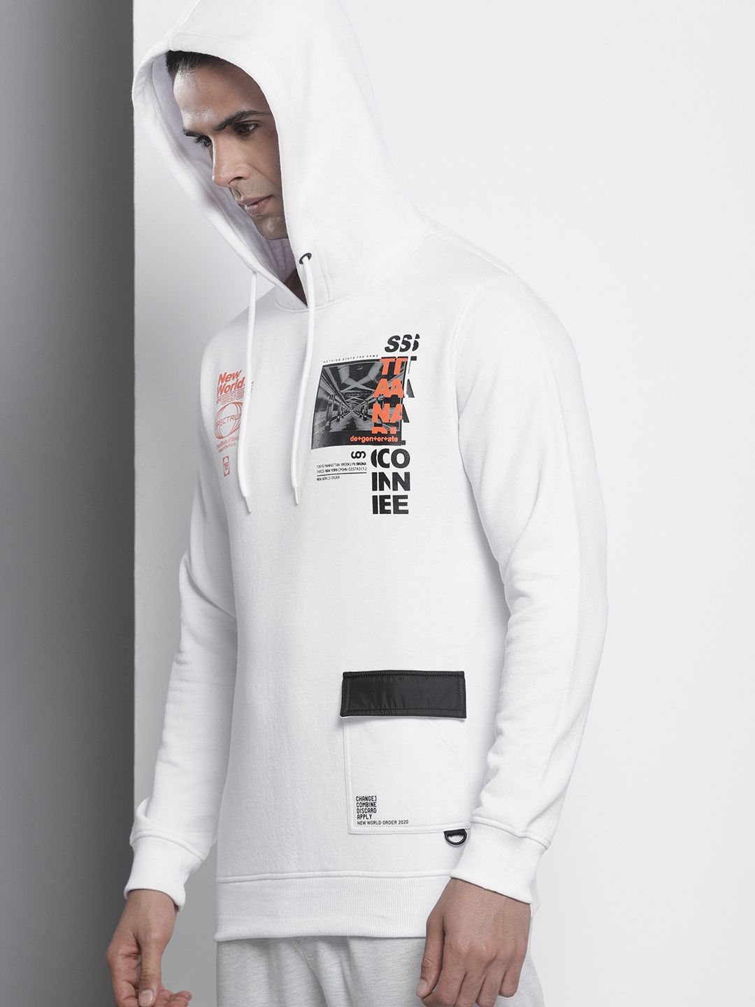 The Indian Garage Co Men White & Black Printed Hooded Sweatshirt