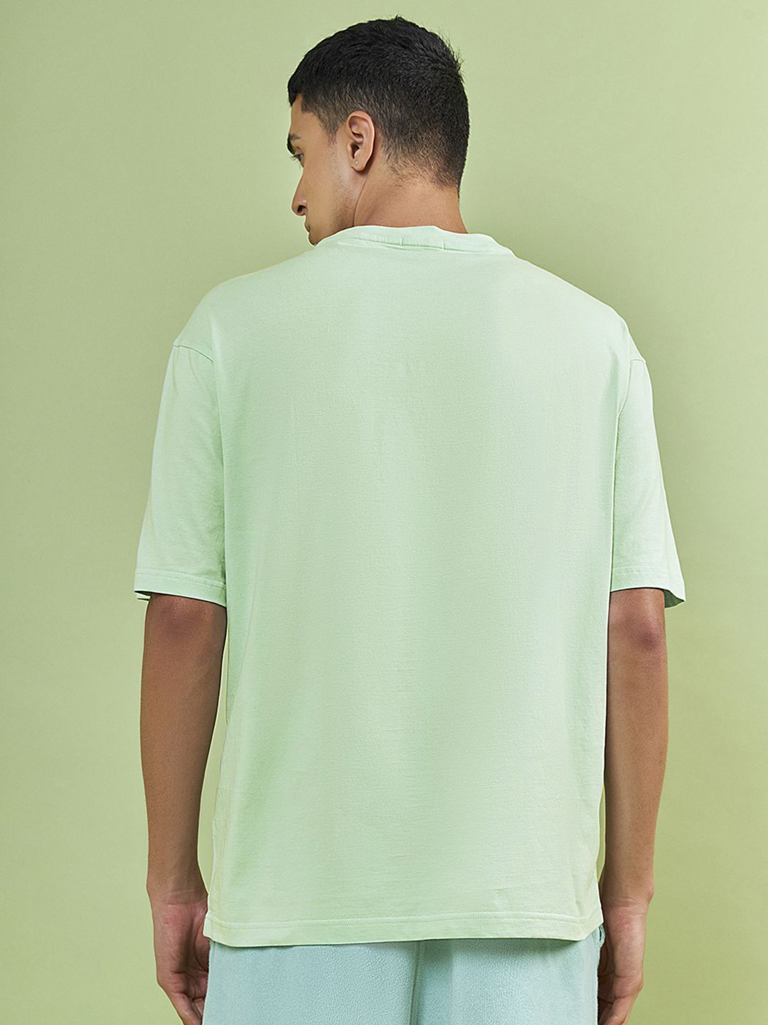 Bewakoof Men Typography Printed Round Neck Pure Cotton Oversized T-Shirt
