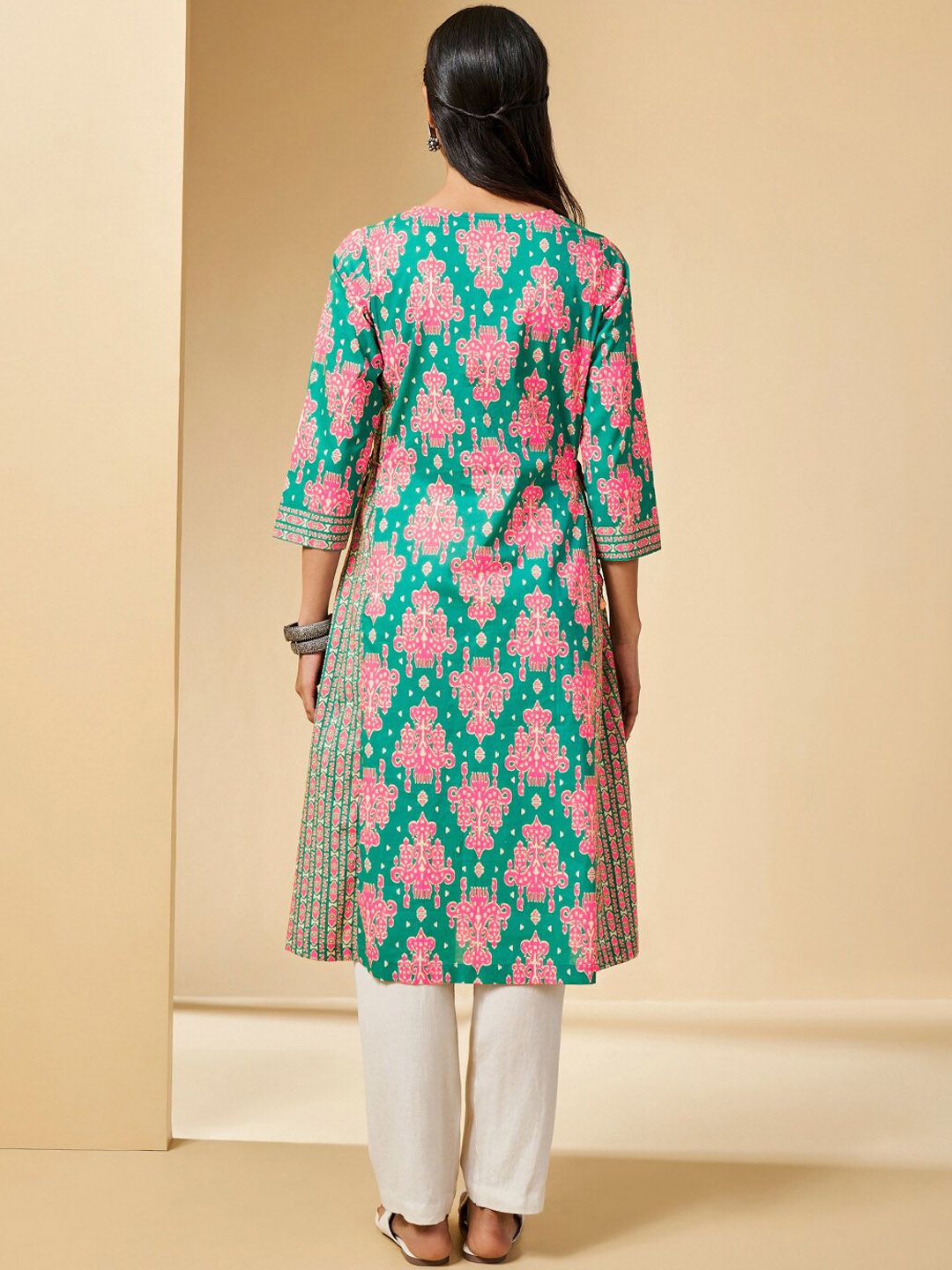 Global Desi Ethnic Printed V-Neck Sleeves Pure Cotton A-Line Kurta
