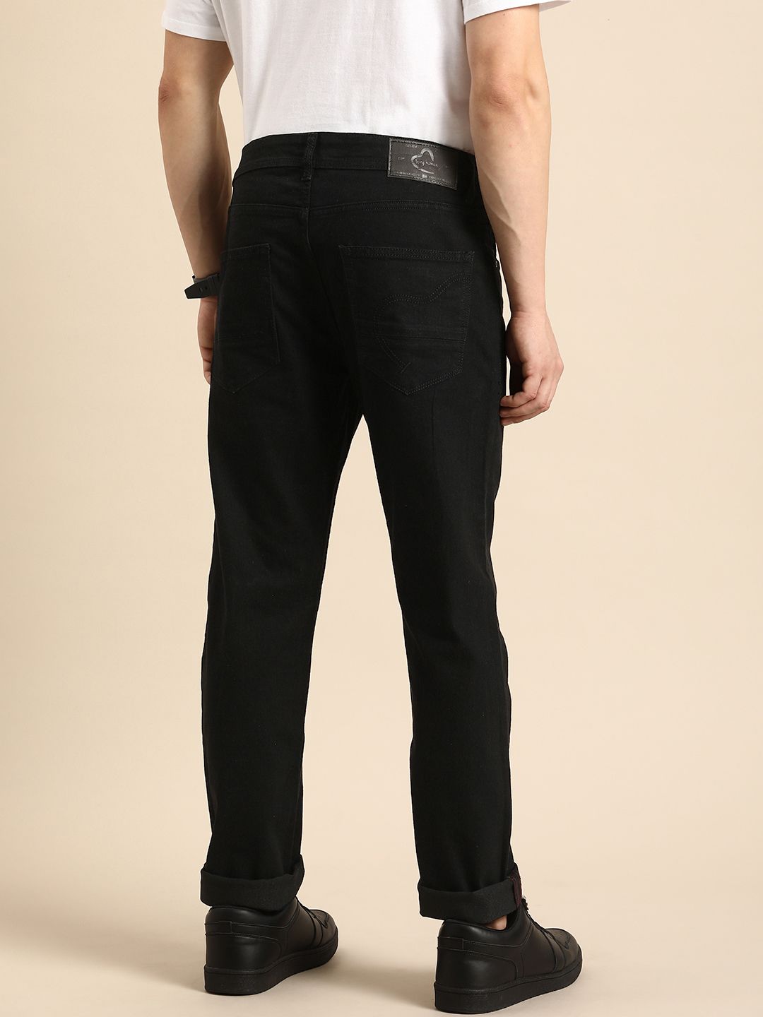 Menjadi Lelaki Manusia Mid-Rise Slim Fit Regangan