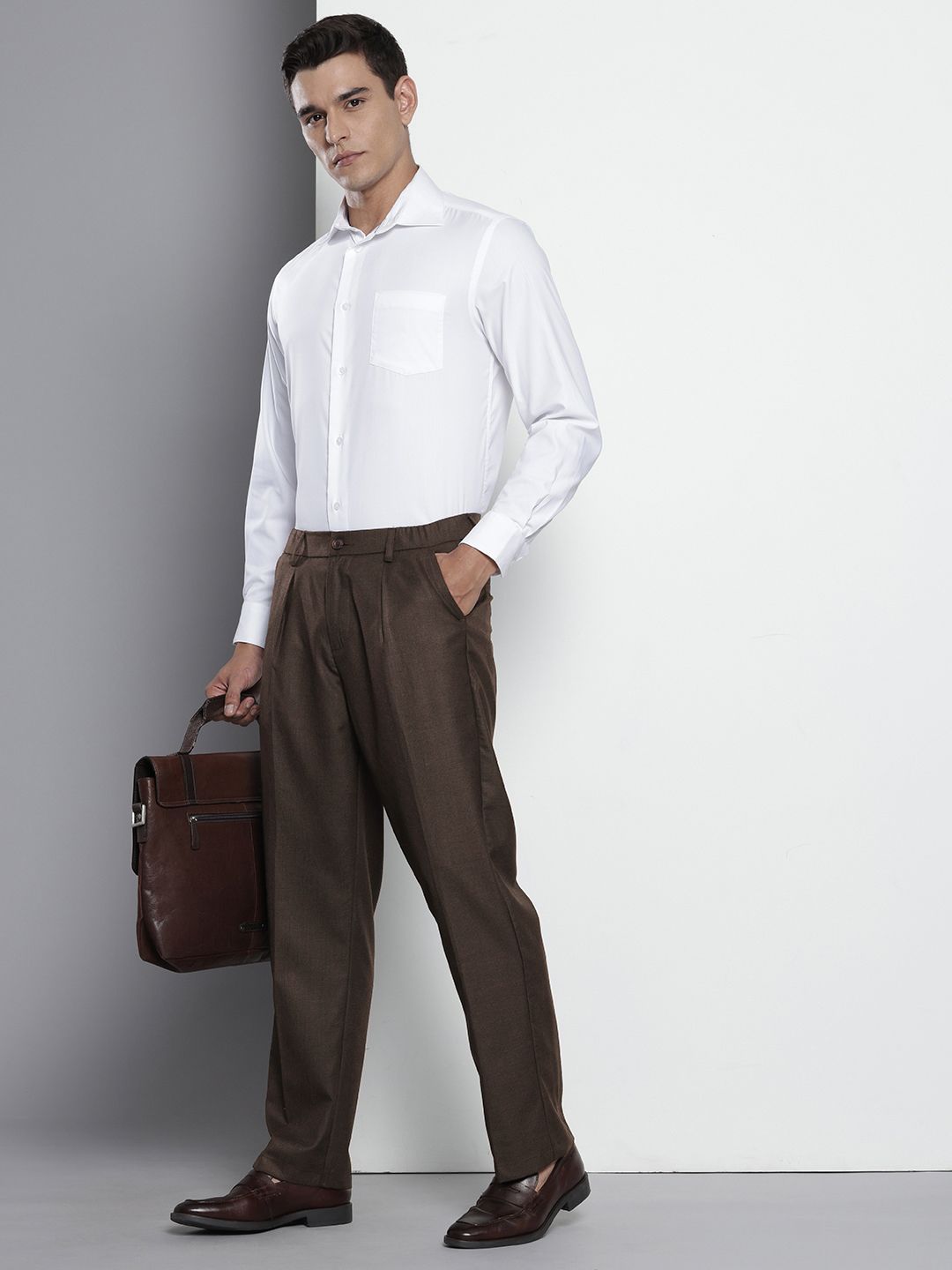The Indian Garage Co. X Luxe Men Relaxed Straight Fit Textured Pleated Formal Trousers