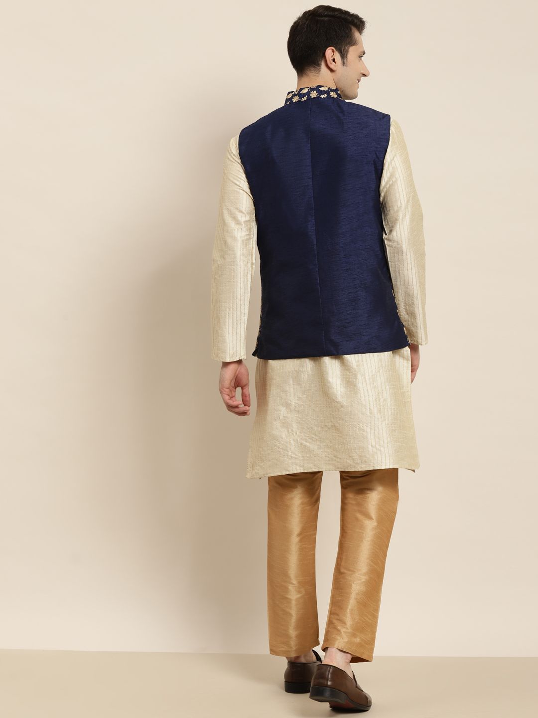 SOJANYA Men Cream-Coloured Kurta with Churidar & Nehru Jacket