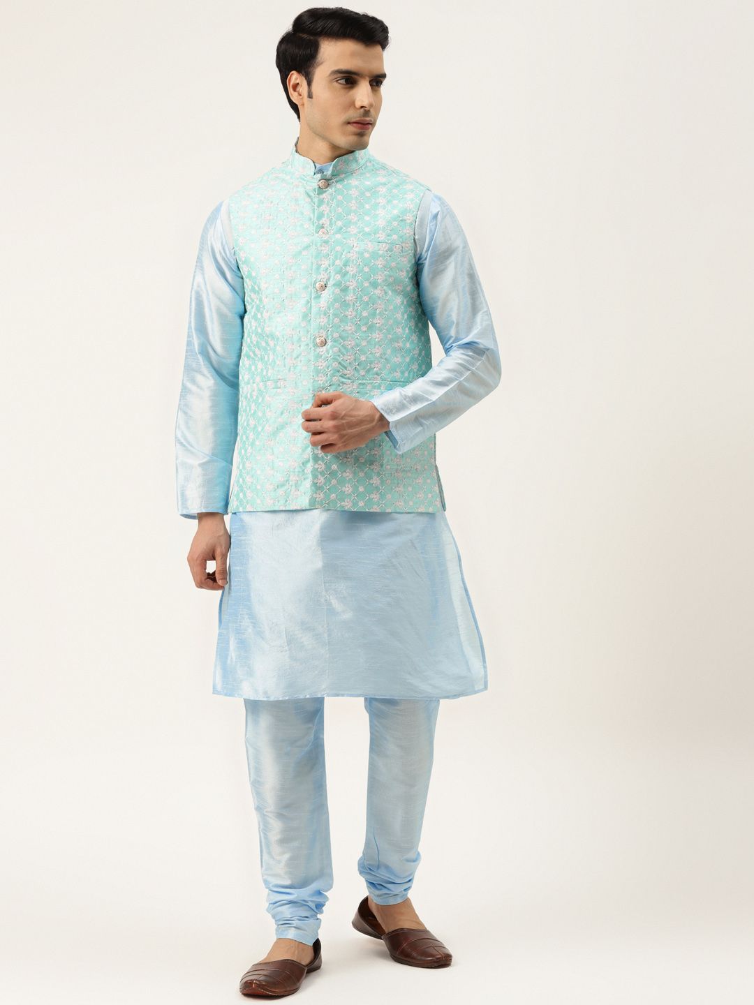 SOJANYA Men Turquoise Blue Thread Work Kurta with Churidar & Nehru Jacket
