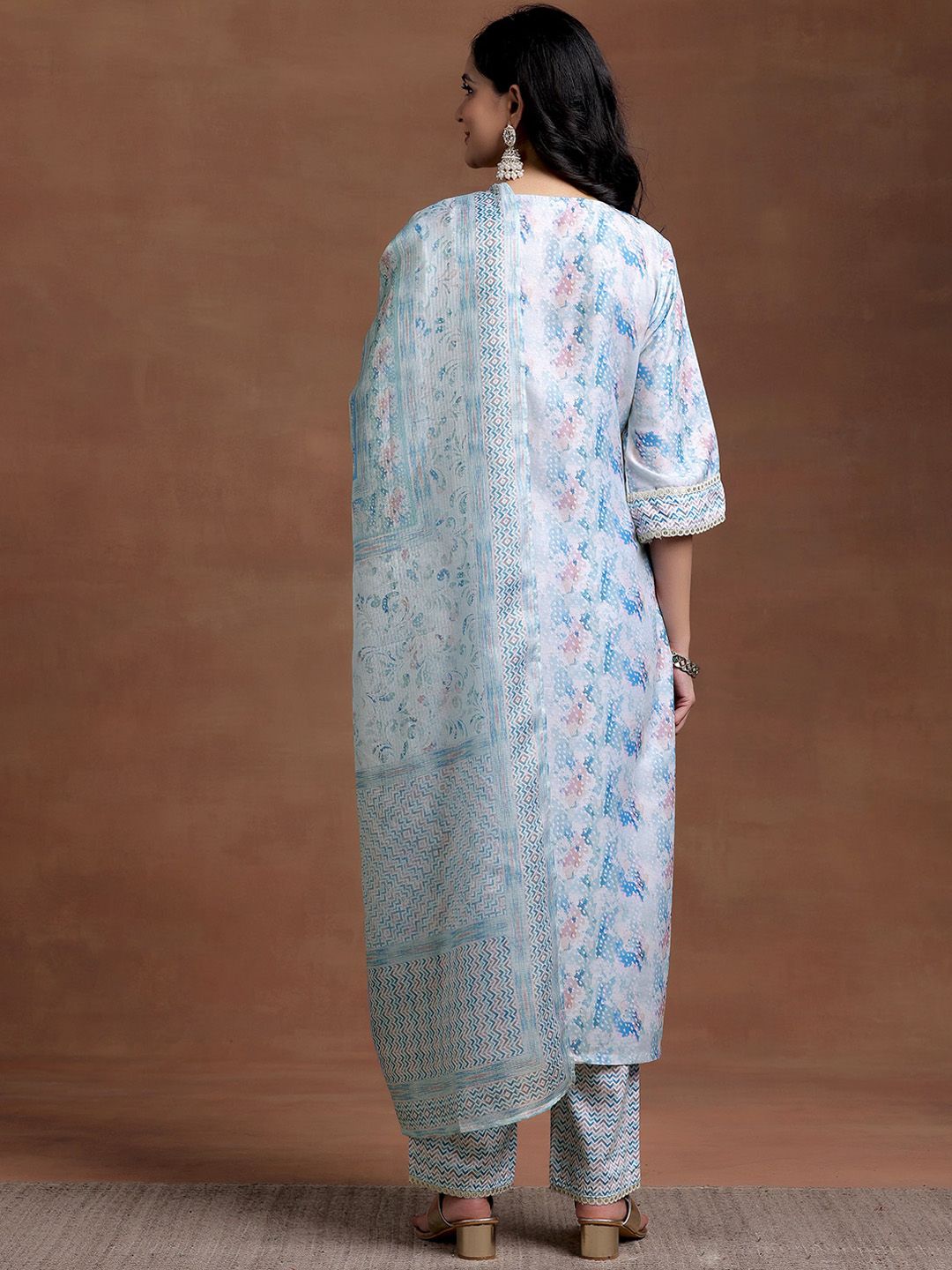 Libas Abstract Embroidered Regular Thread Work Kurta with Trousers & With Dupatta