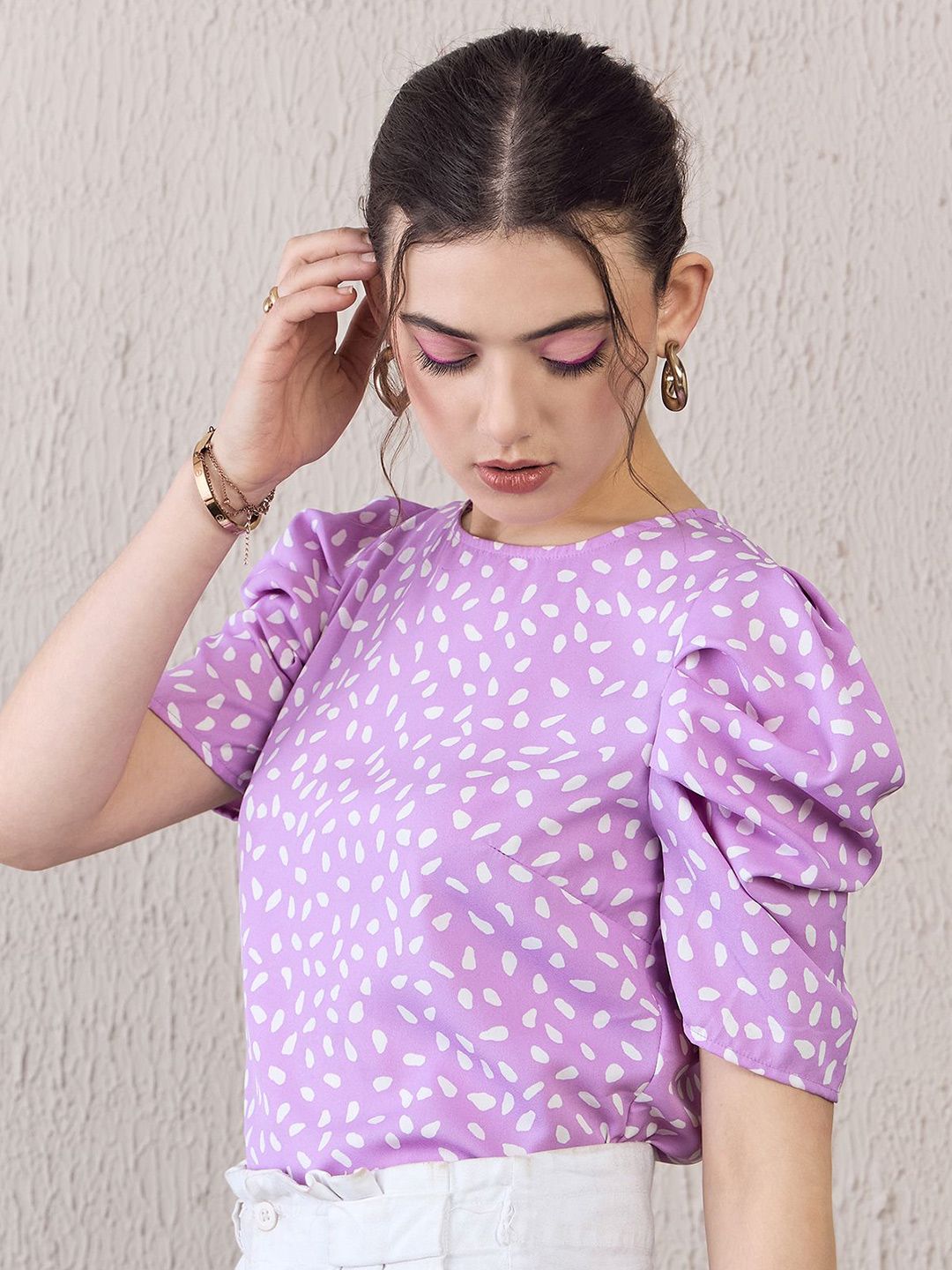 Berrylush Round Neck Printed Top