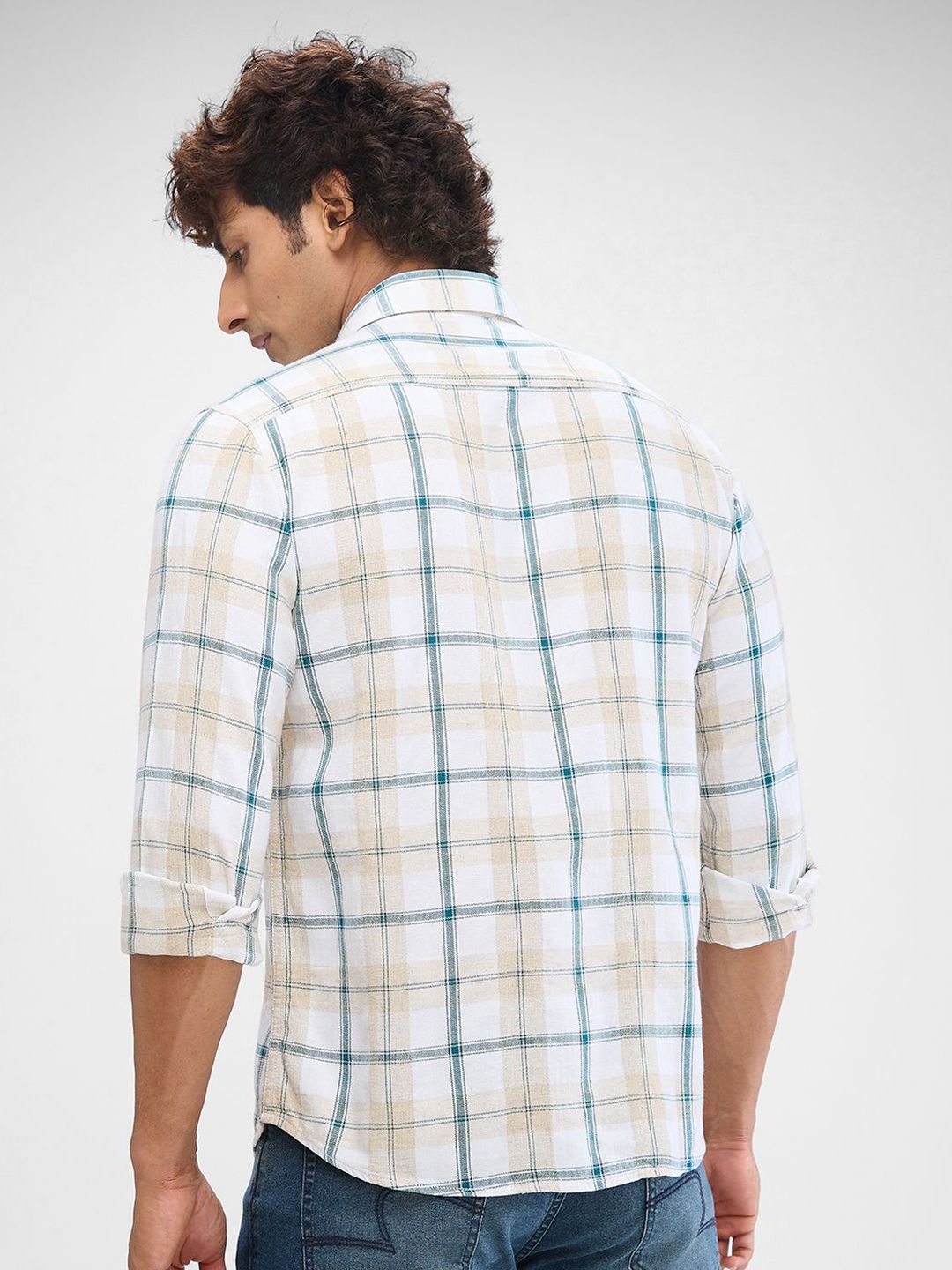Spykar Men Slim Fit legap menyebar baju kasual kolar
