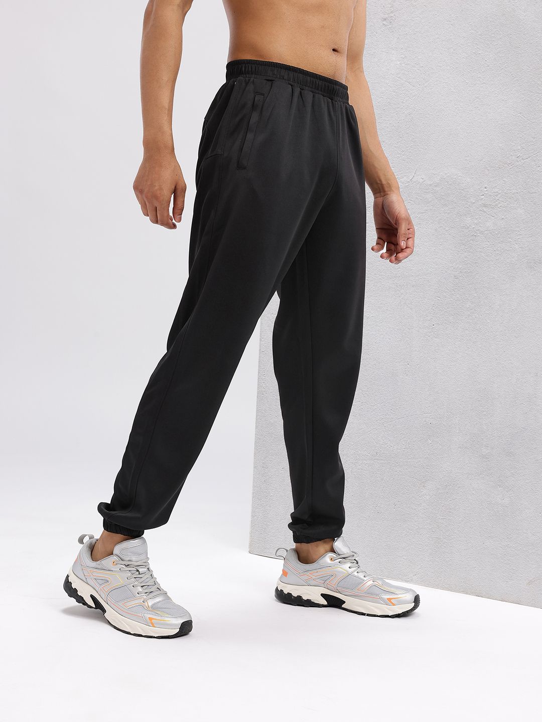 HRX by Hrithik Roshan Men Typography Printed Mid-Rise Rapid-Dry Running Joggers