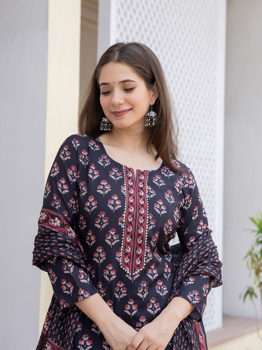 KALINI Floral Printed Round Neck Straight Kurta With Trousers & Dupatta