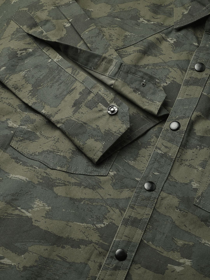 VASTRADO Men Classic Cutaway Collar Camouflage Printed Cotton Casual Shirt