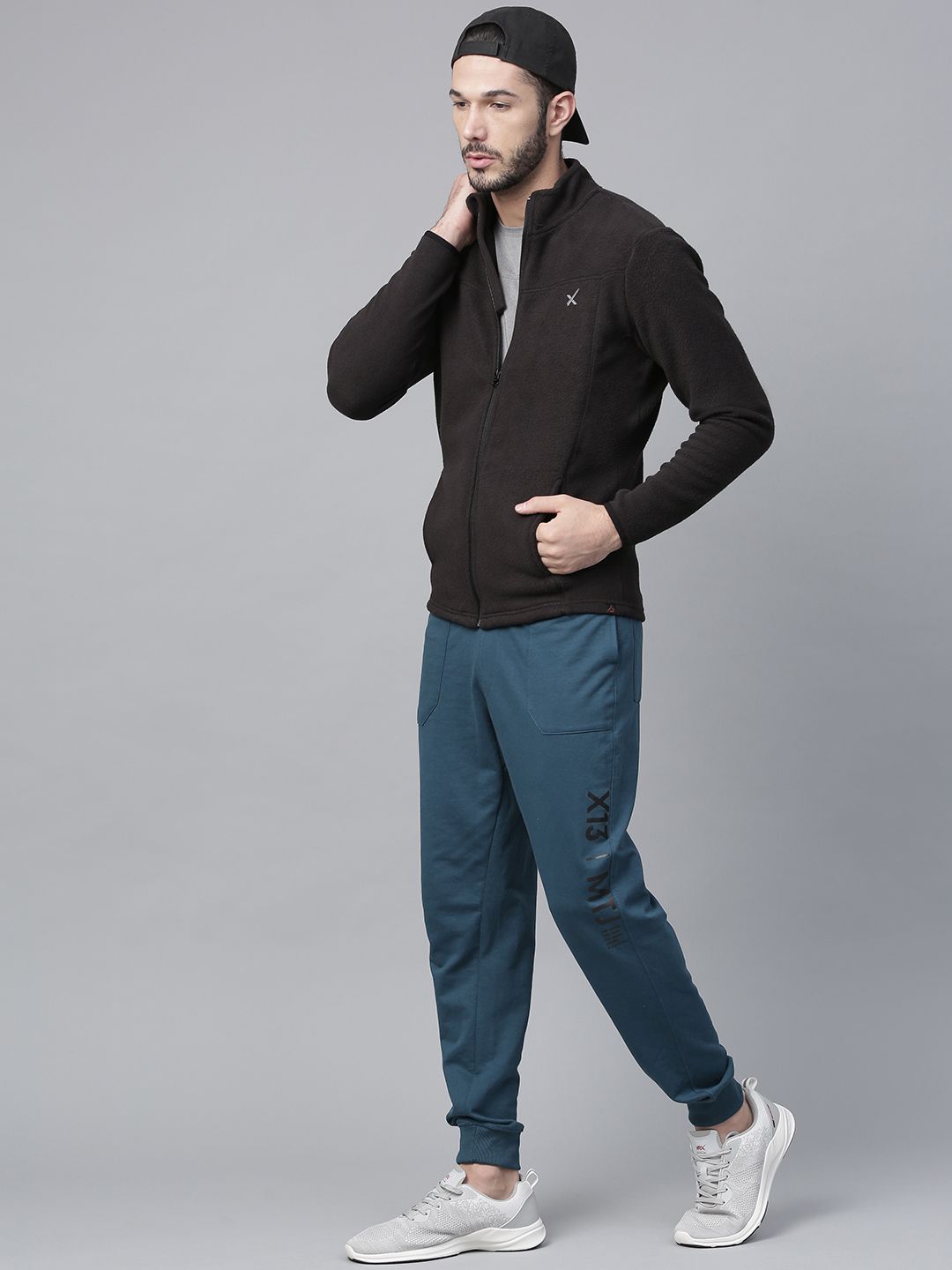 HRX by Hrithik Roshan Outdoor Men Black Solid Fleece Sweatshirt