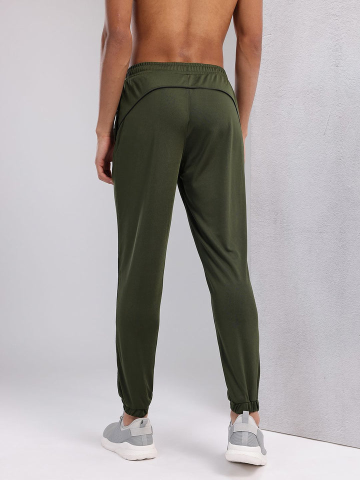HRX by Hrithik Roshan Men Mid-Rise Rapid-Dry Training Joggers with Contrast Piping