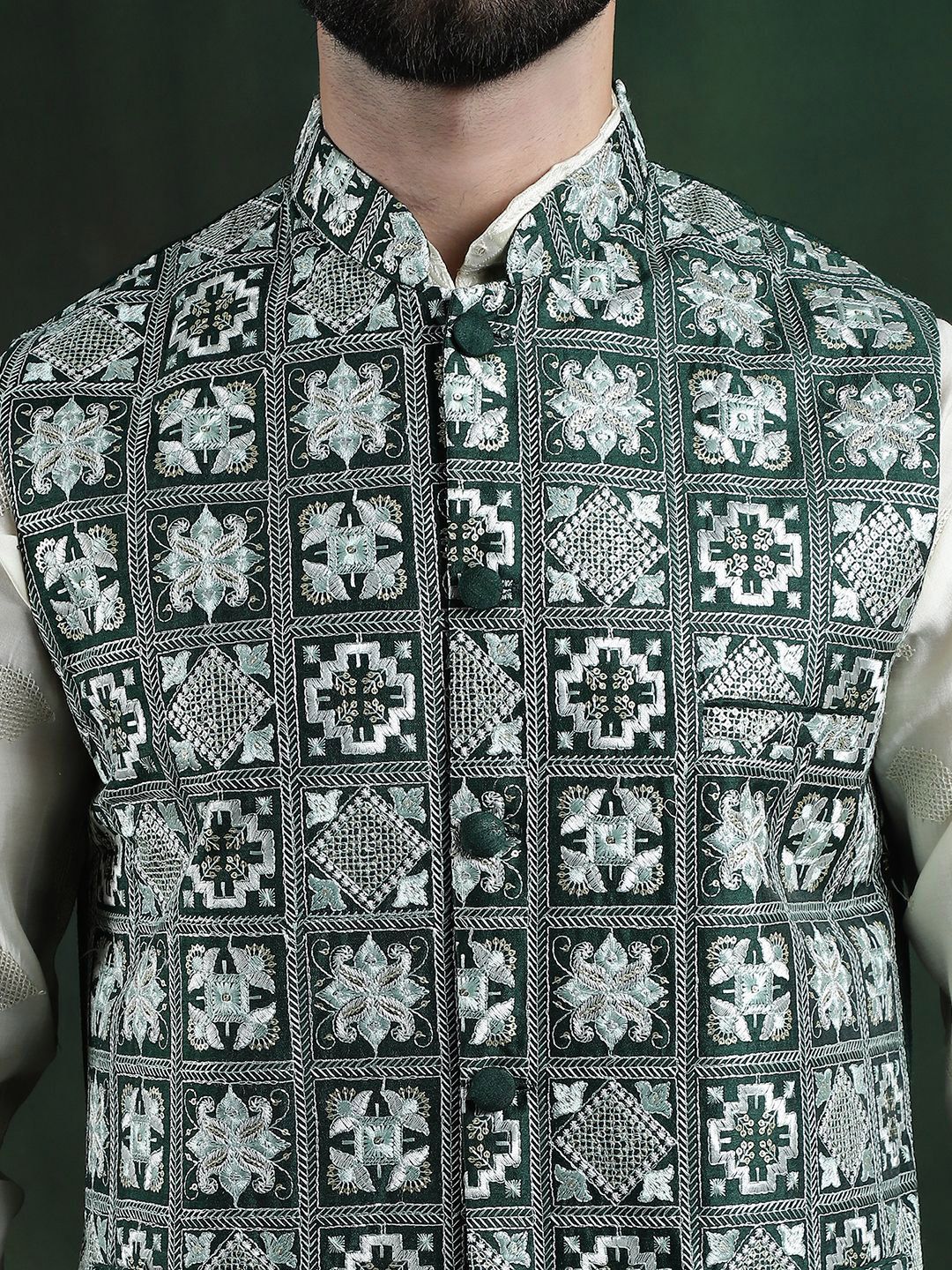 SOJANYA Men's Embroidered Woven Nehru Jacket