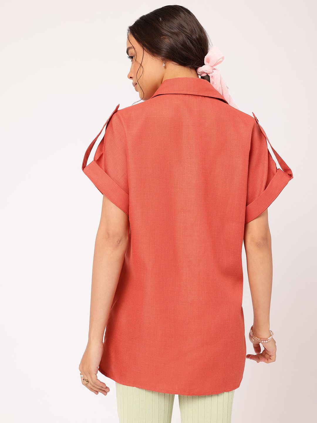 DressBerry Flex Pockets Roll-Up Sleeves Longline Shirt