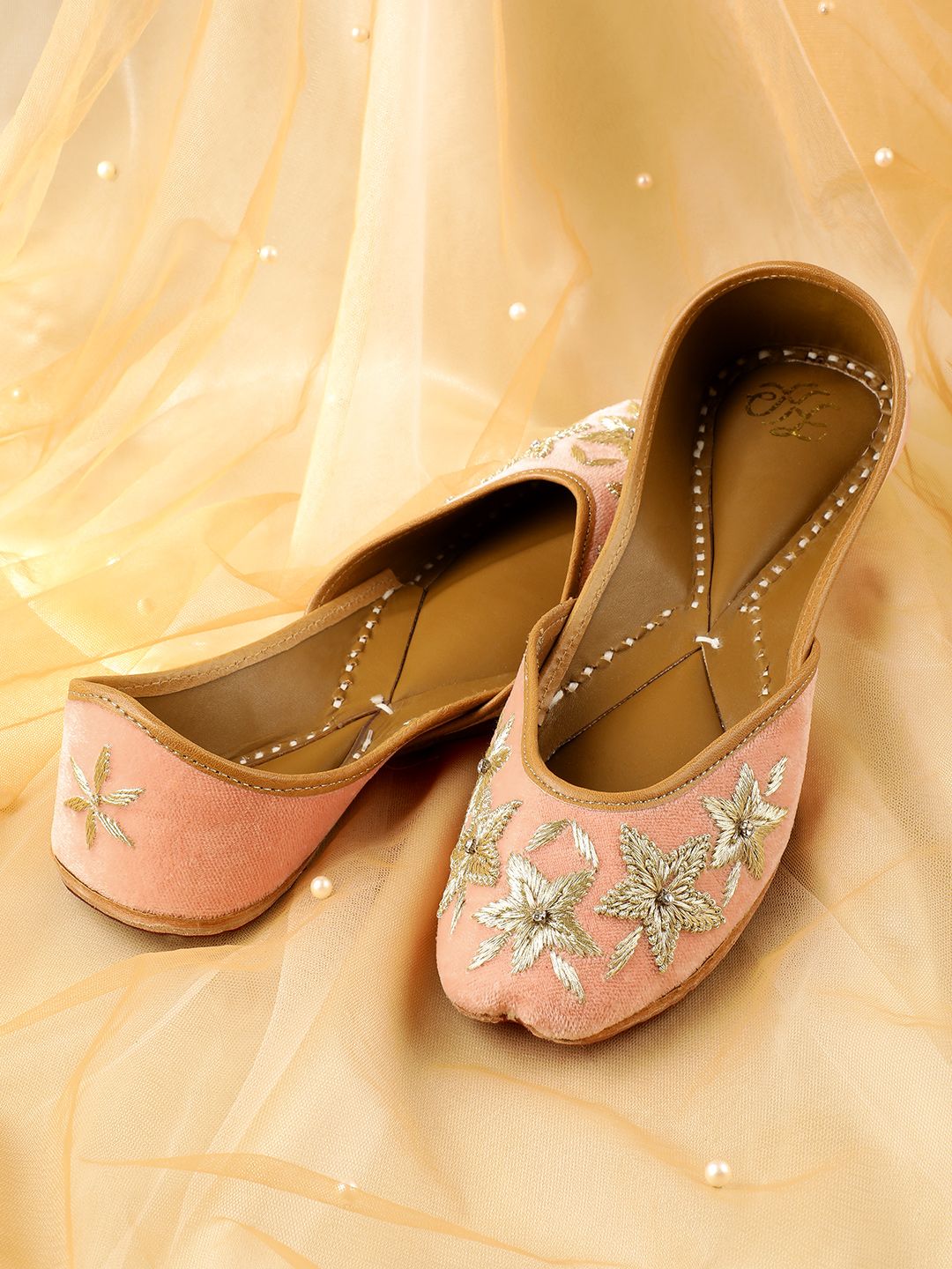 House of Pataudi Women Embellished Mojaris