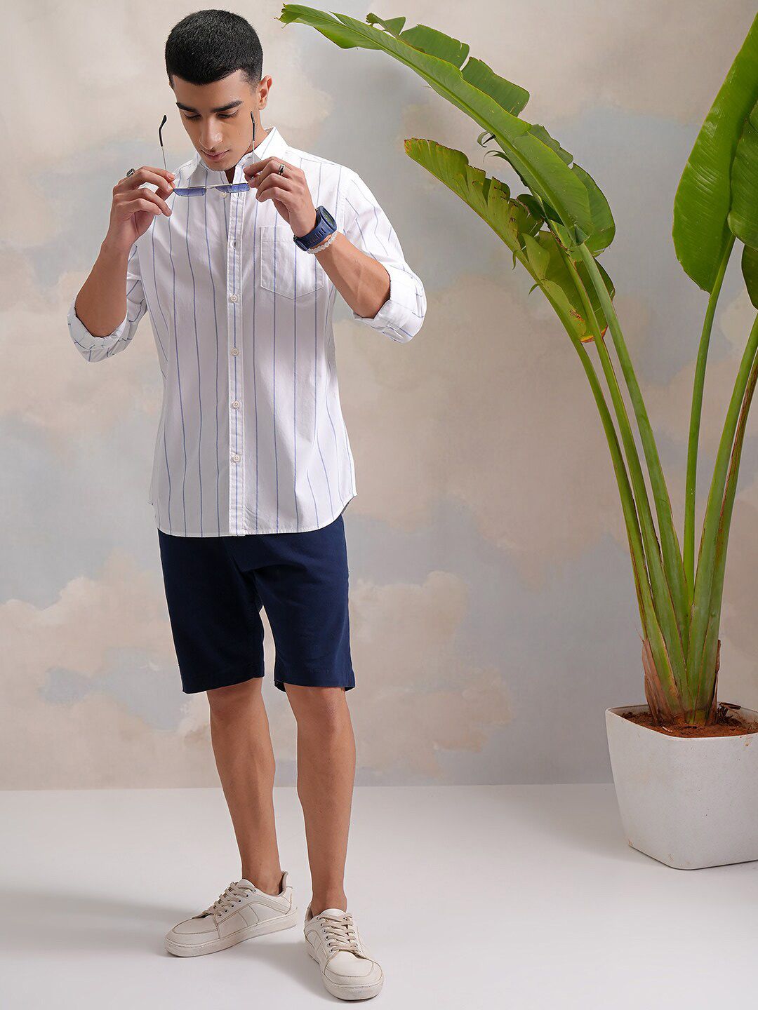 HIGHLANDER Classic White Slim Fit Vertical Striped Spread Collar Cotton Casual Shirt