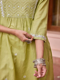 Rumah Chikankari Wanita Pista Green Cotton Chikankari Sulam Kurta