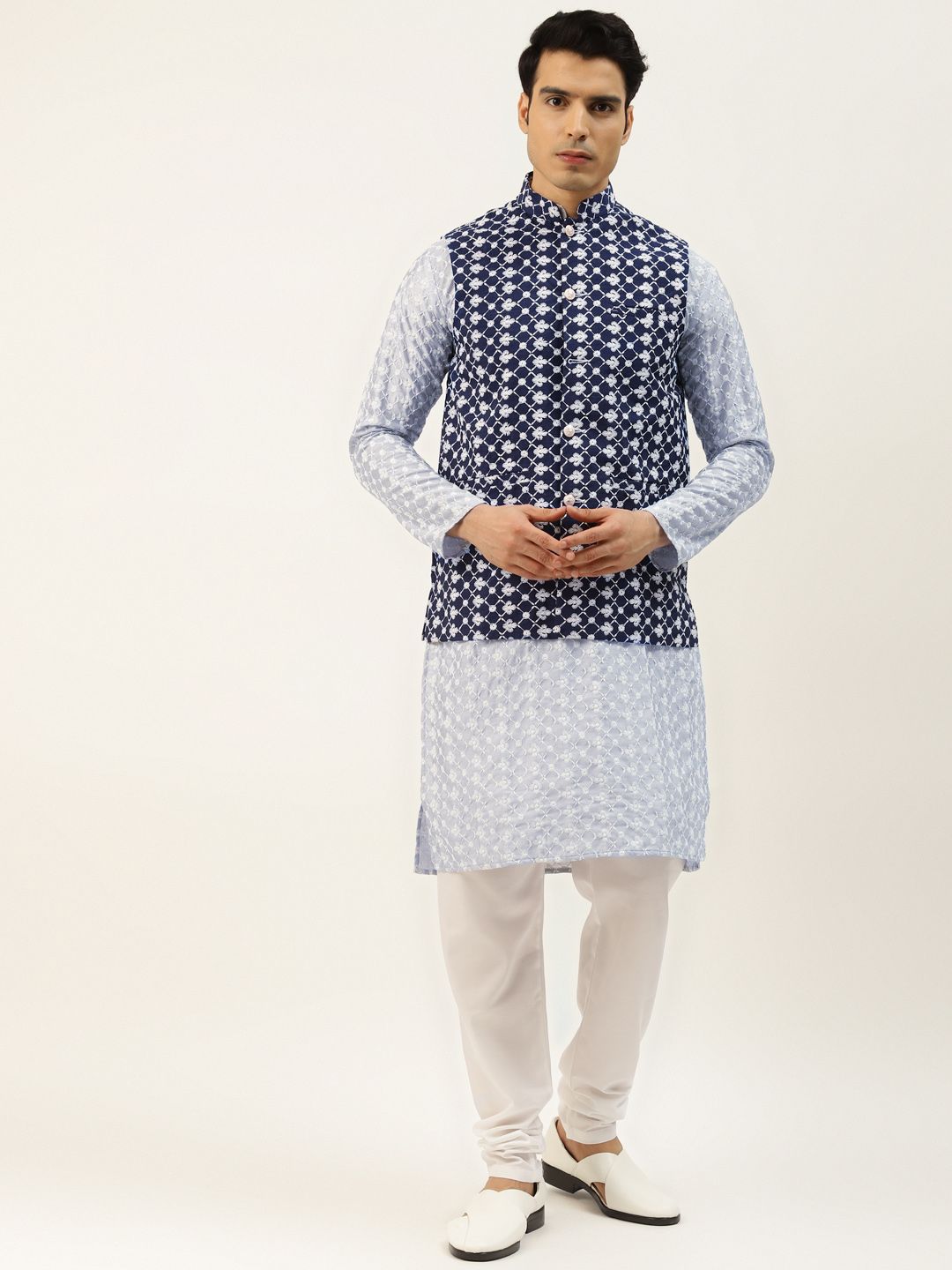 SOJANYA Kurta Sulam Chikankari Biru Lelaki dengan Jaket Churidar & Nehru