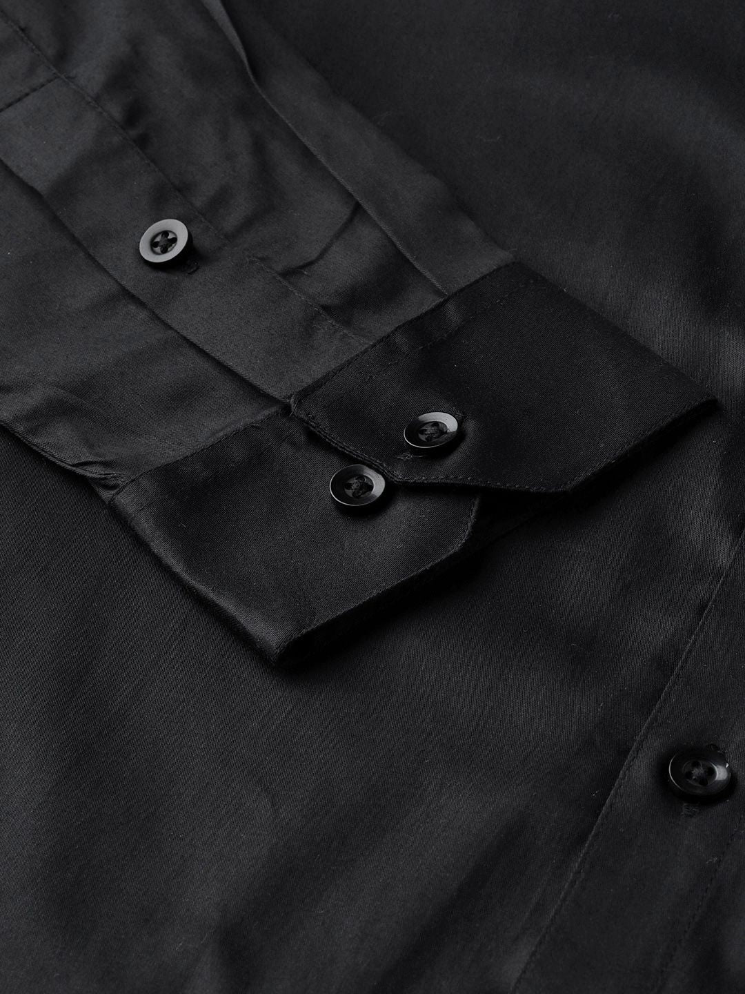 DENNISON Men Black Comfort Regular Fit Solid Formal Shirt