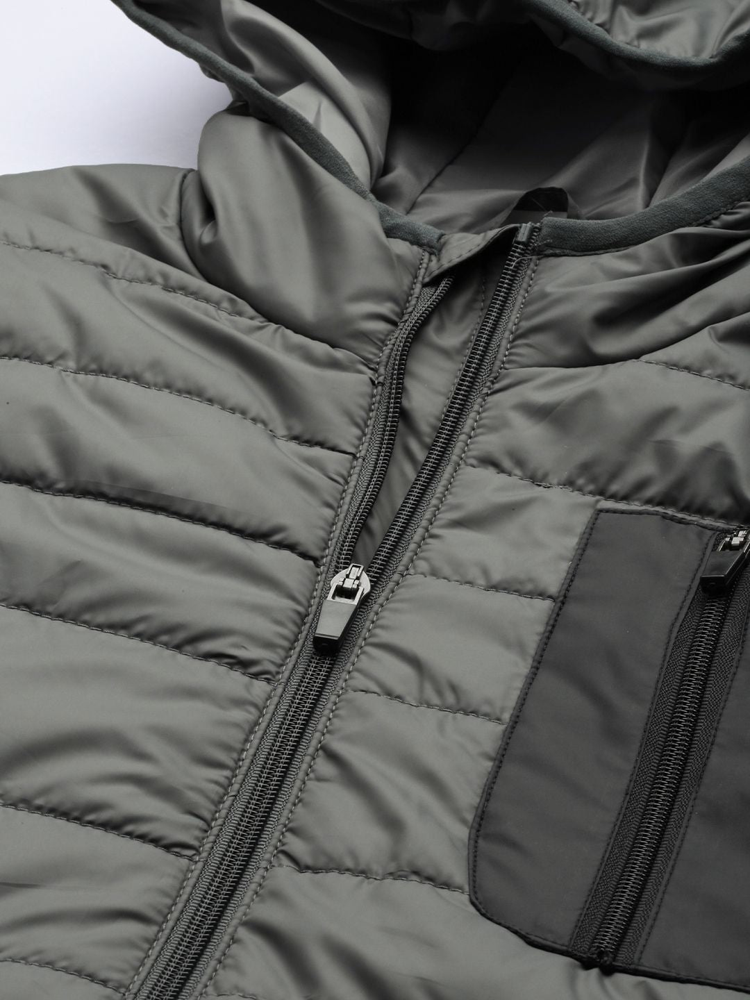 The Indian Garage Co Men Colourblock Hooded Slim Fit Puffer Jacket
