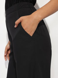 DressBerry Women Elevated Basics Parallel Trousers