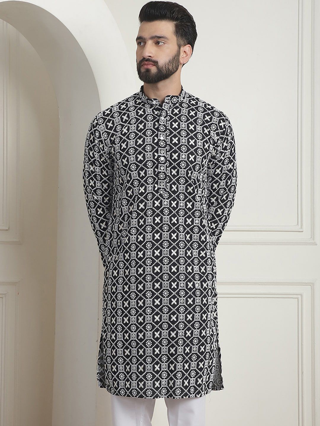 SOJANYA Geometric Printed Mandarin Collar Long Sleeves Cotton Thread Work Kurta