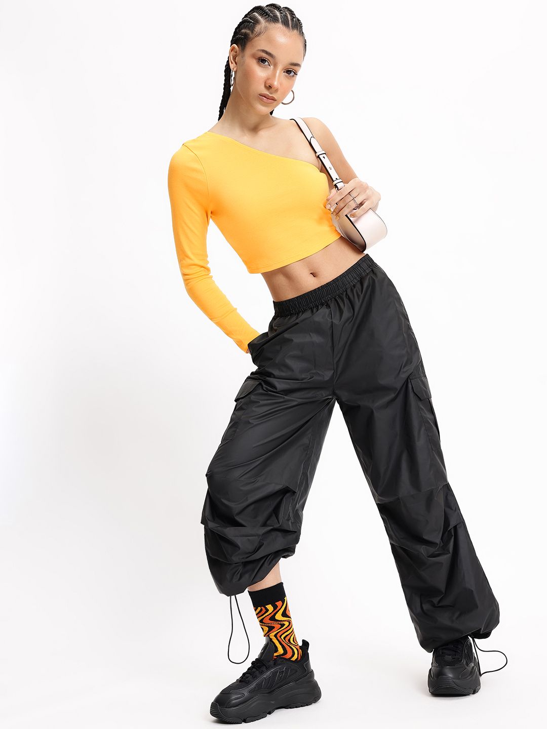 DressBerry Cropped & Curvy One-Shoulder Top