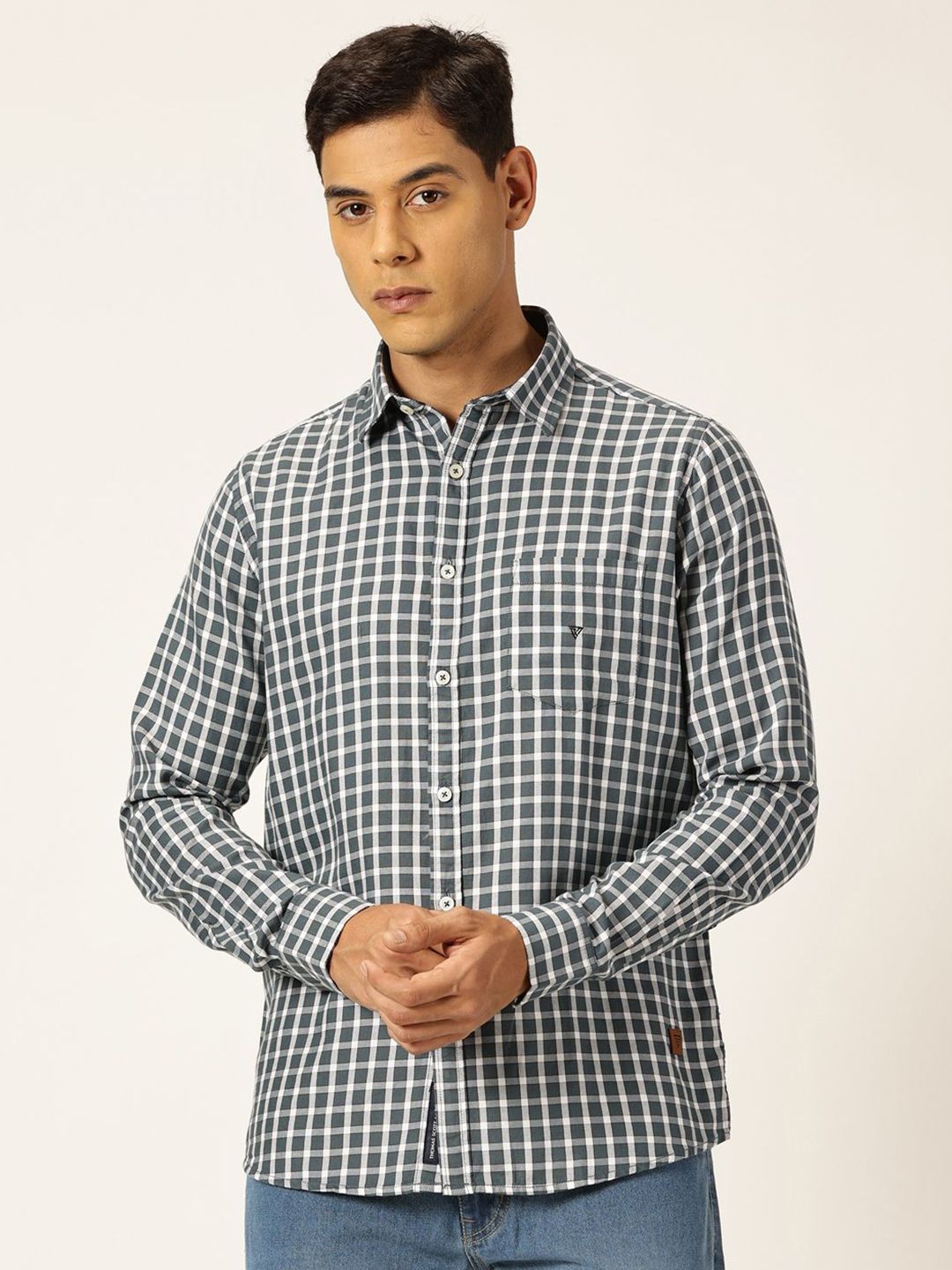 Thomas Scott Men Slim Fit Gingham Checks Spread Collar Casual Shirt