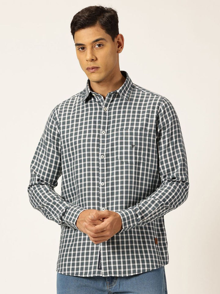 Thomas Scott Men Slim Fit Gingham Checks Spread Collar Casual Shirt