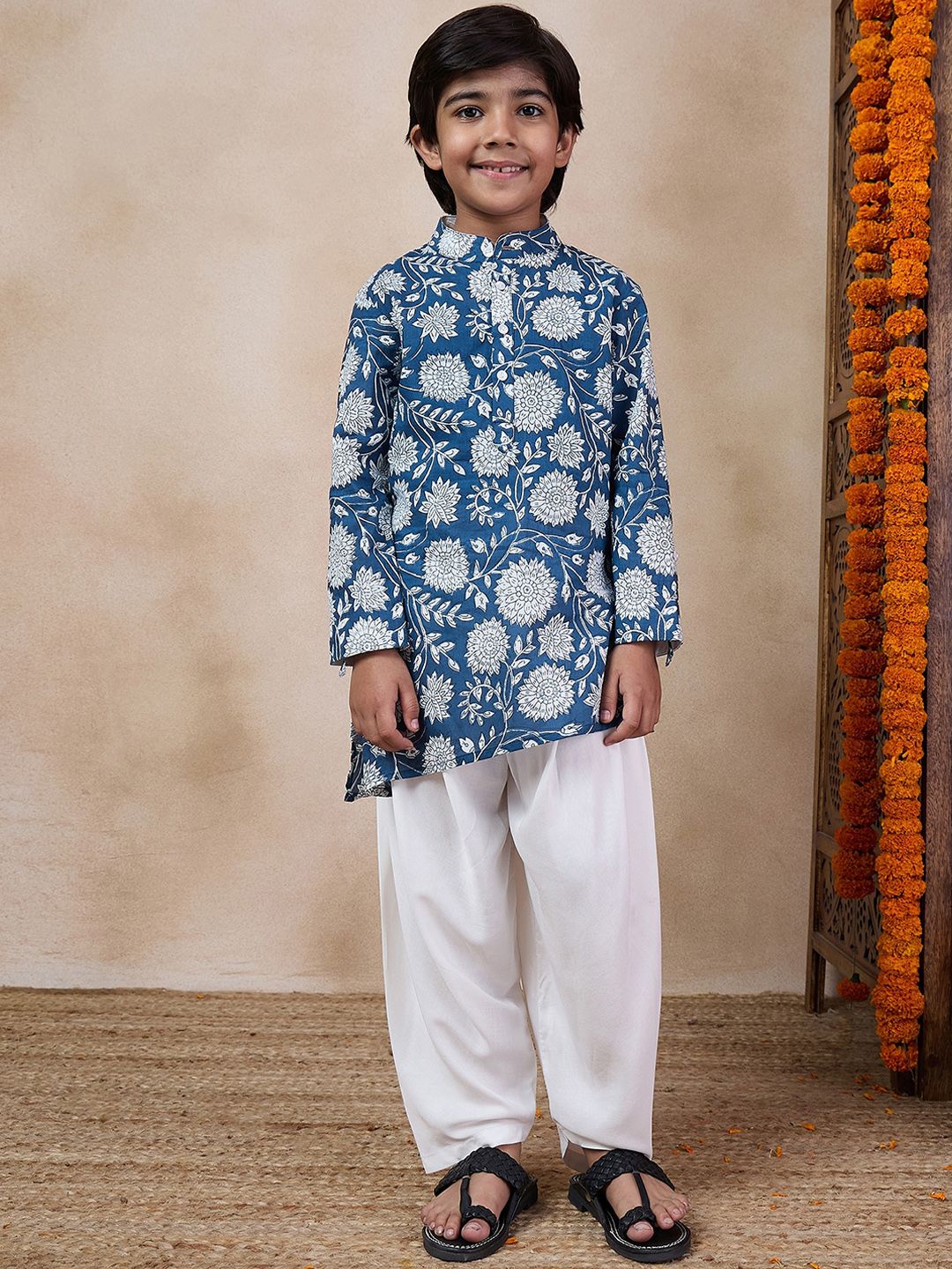 pspeaches Boys Mandarin collar Ethnic Motifs Printed Clothing set
