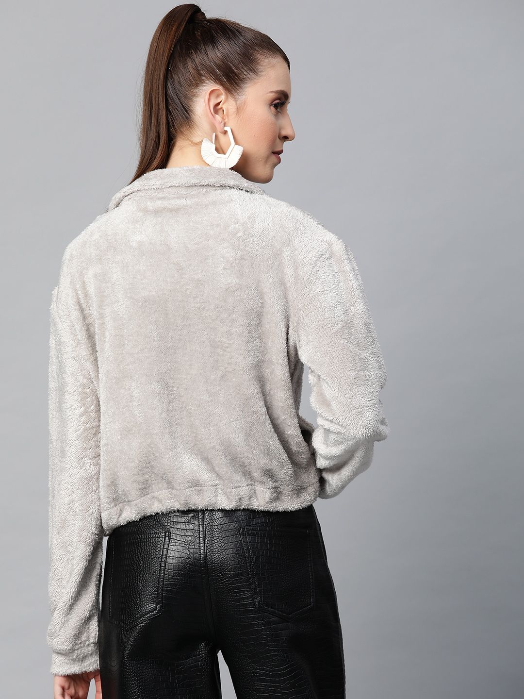 SASSAFRAS Women Grey Melange Solid Faux Fur Tailored Jacket