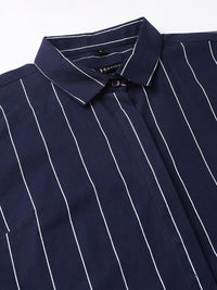Hancock Sharp Slim sesuai dengan baju formal kapas menegak