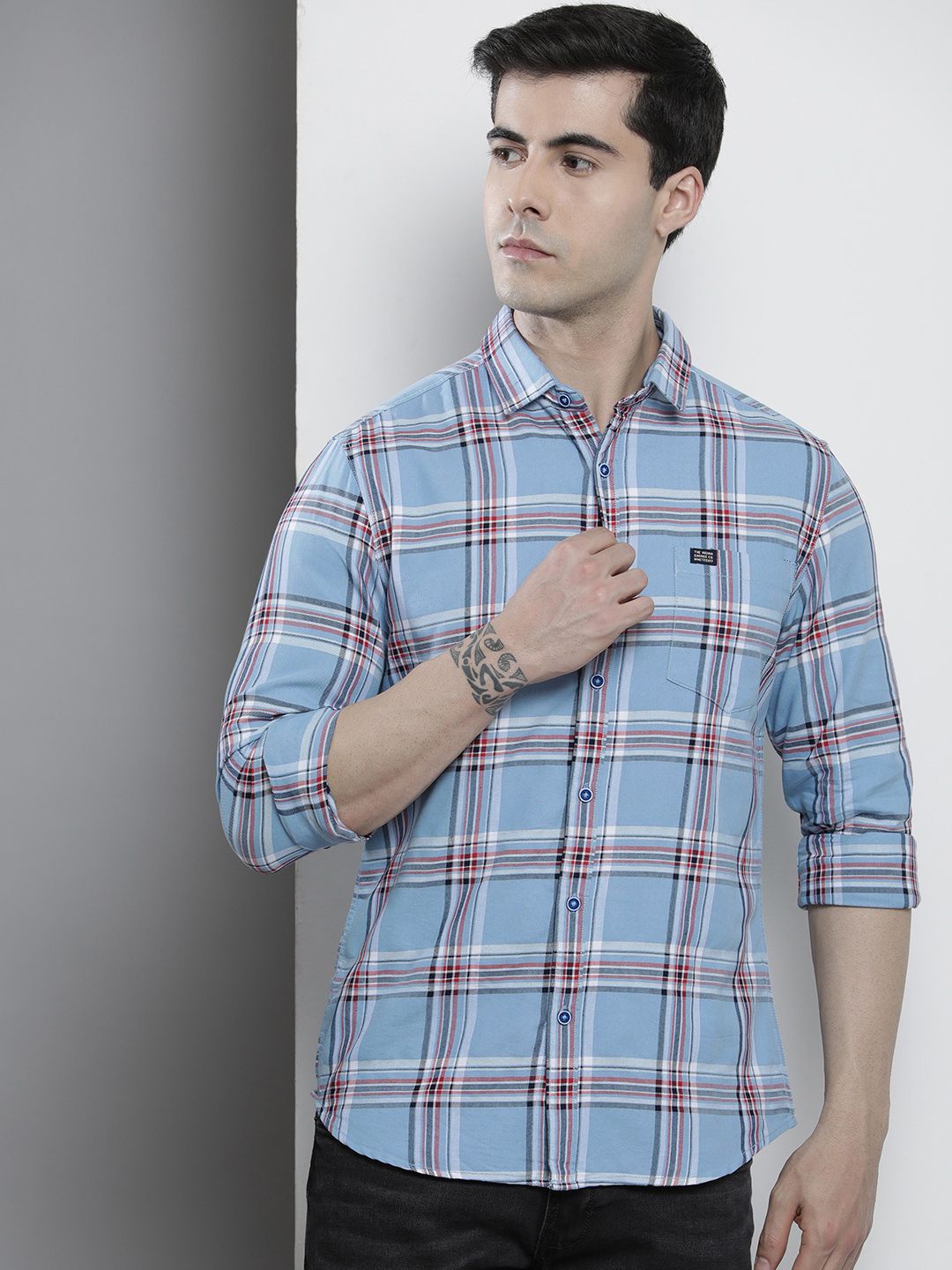 The Indian Garage Co Men Regular Fit Checked Casual Shirt