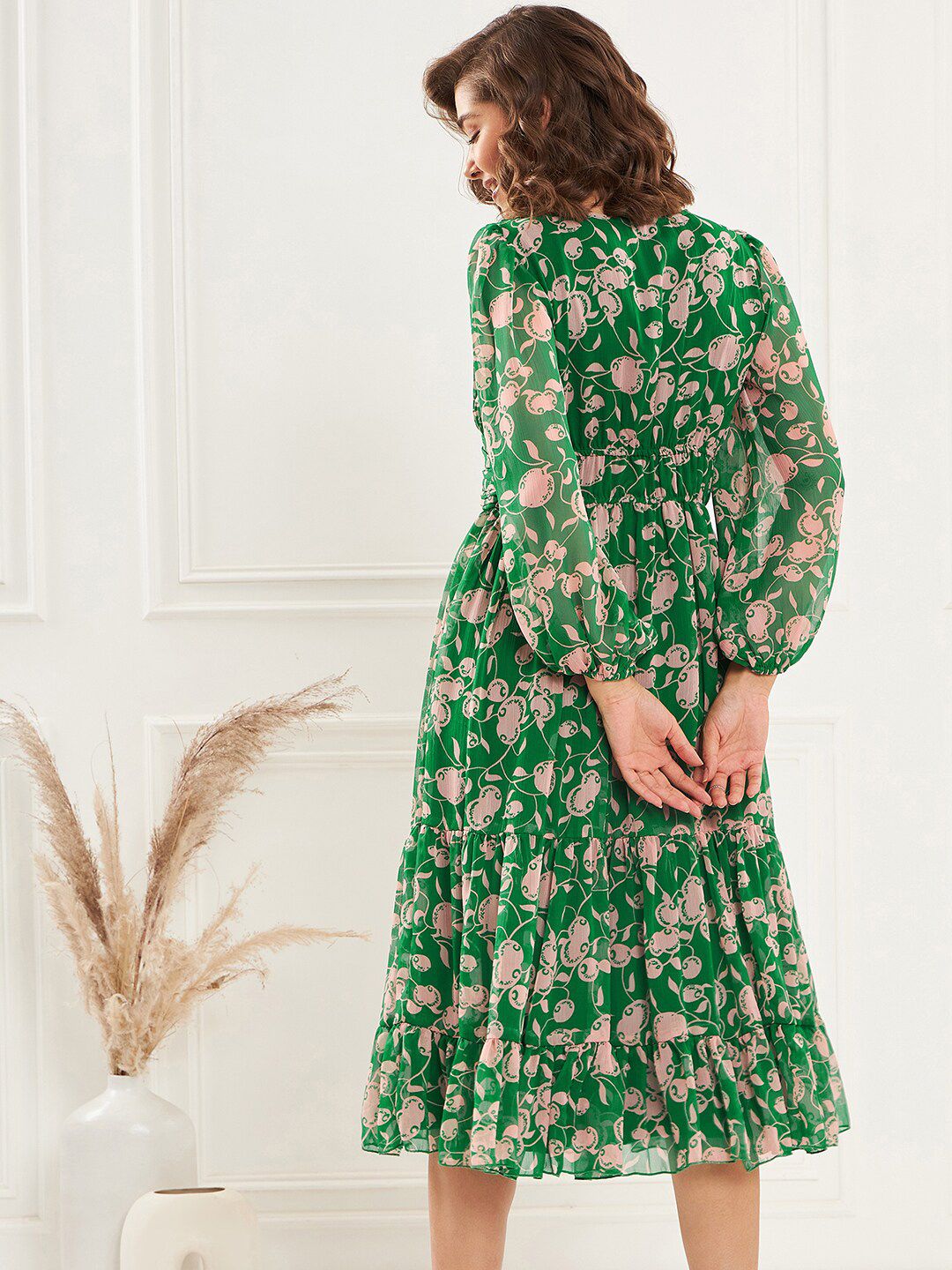 Antheaa Green Floral Printed V-Neck Puff Sleeve Pleated Tiered Fit & Flare Dress
