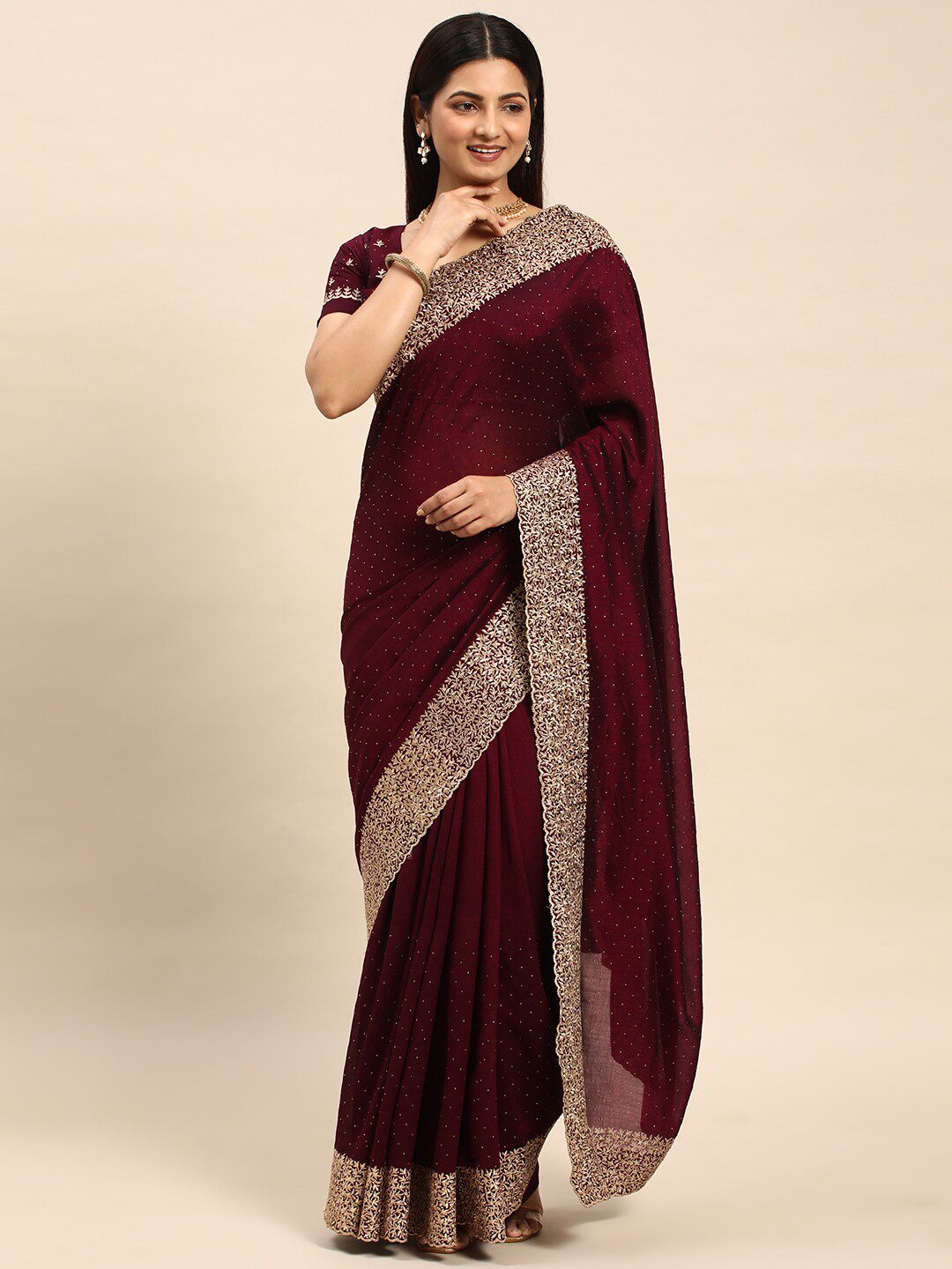 kasee Saree Pereka Sulaman Berhias