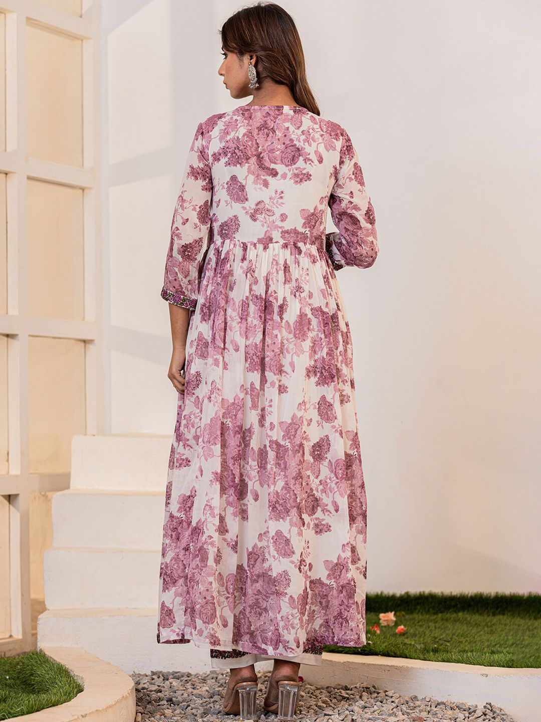 Vishudh White Floral Printed V-Neck Thread Work Pure Cotton Kurta with Trousers & Dupatta