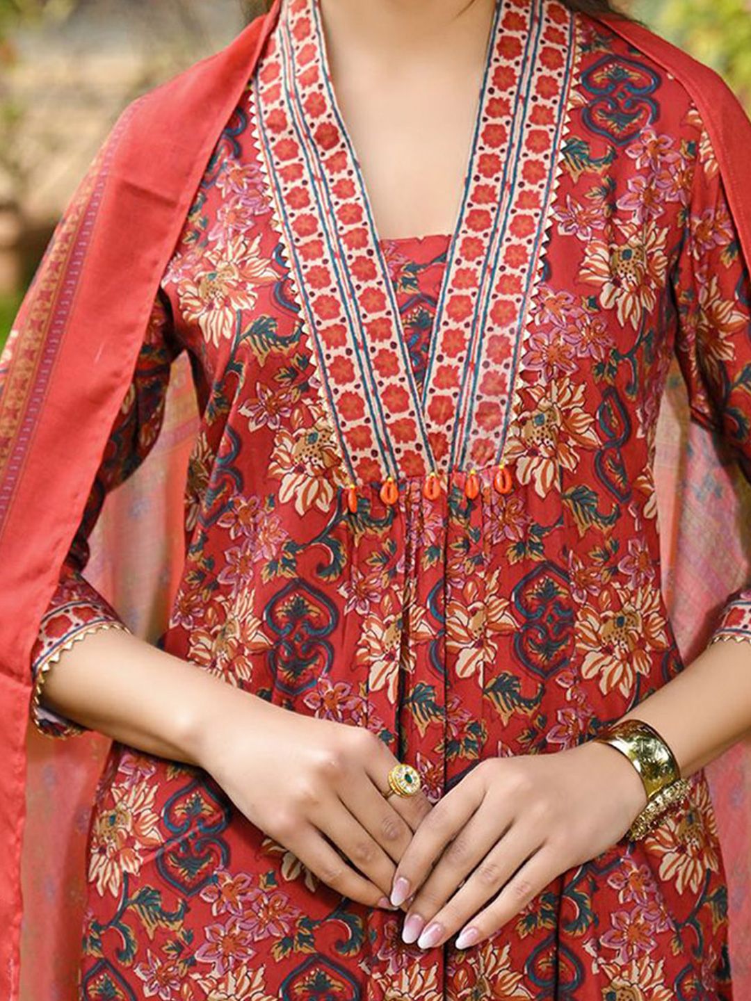 KALINI Women Floral Printed Regular Kurta with Trousers & With Dupatta