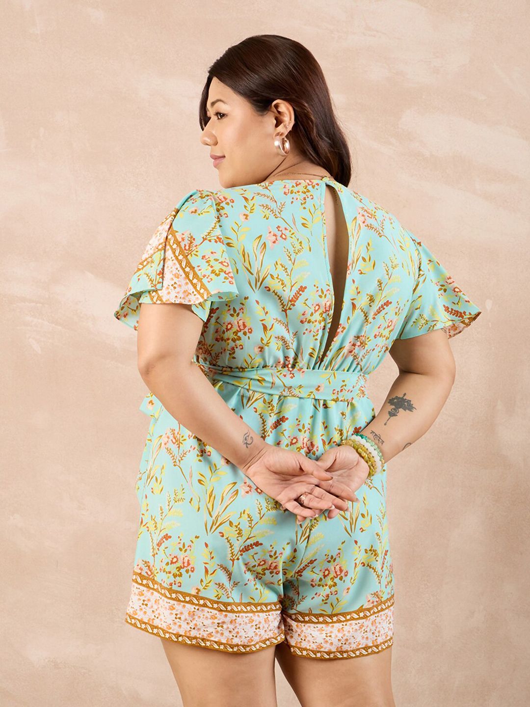 Berrylush Curve Plus Size V-Neck Printed Playsuit