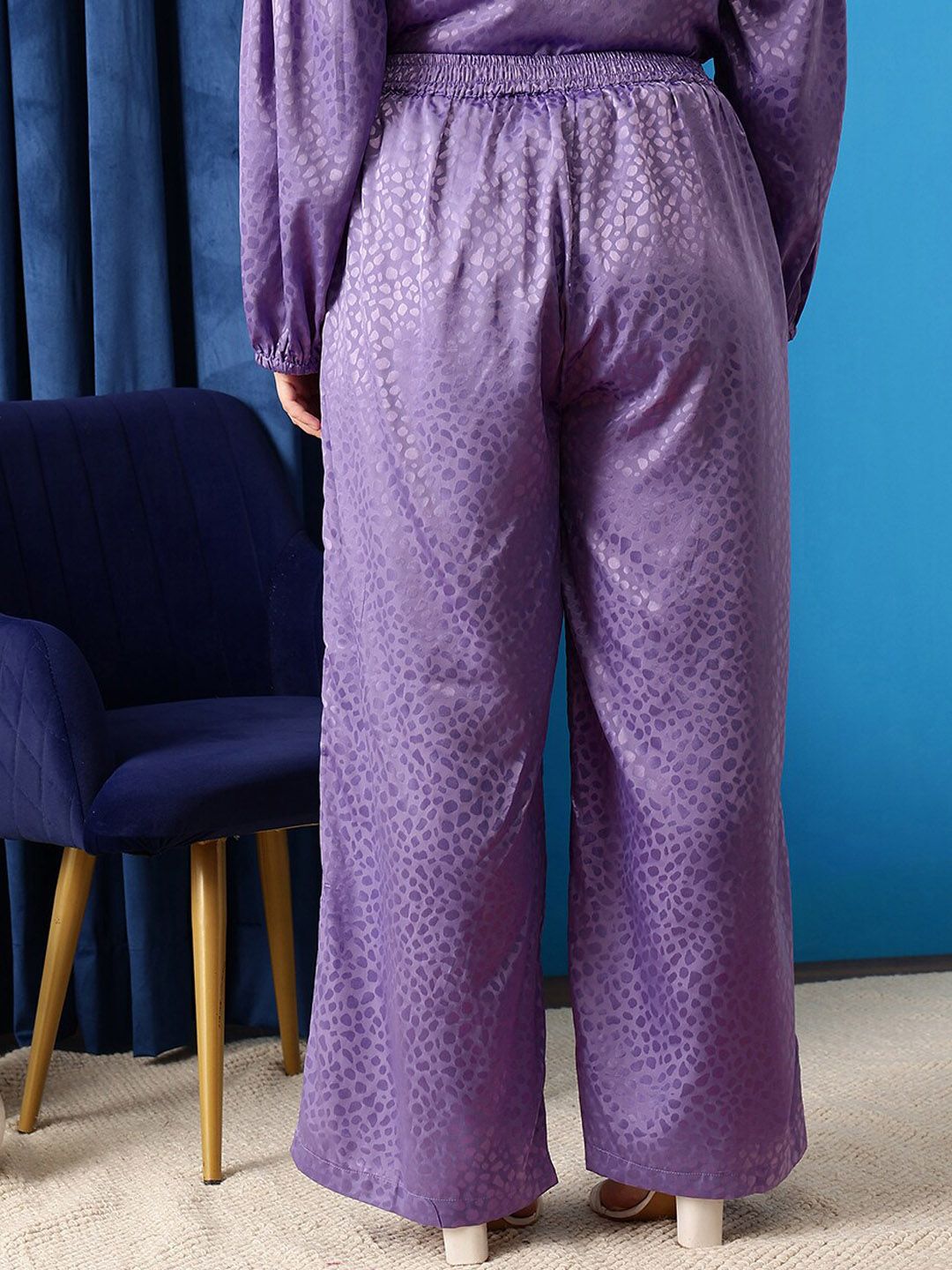 CURVY STREET Women Abstract Printed Loose Fit Trousers