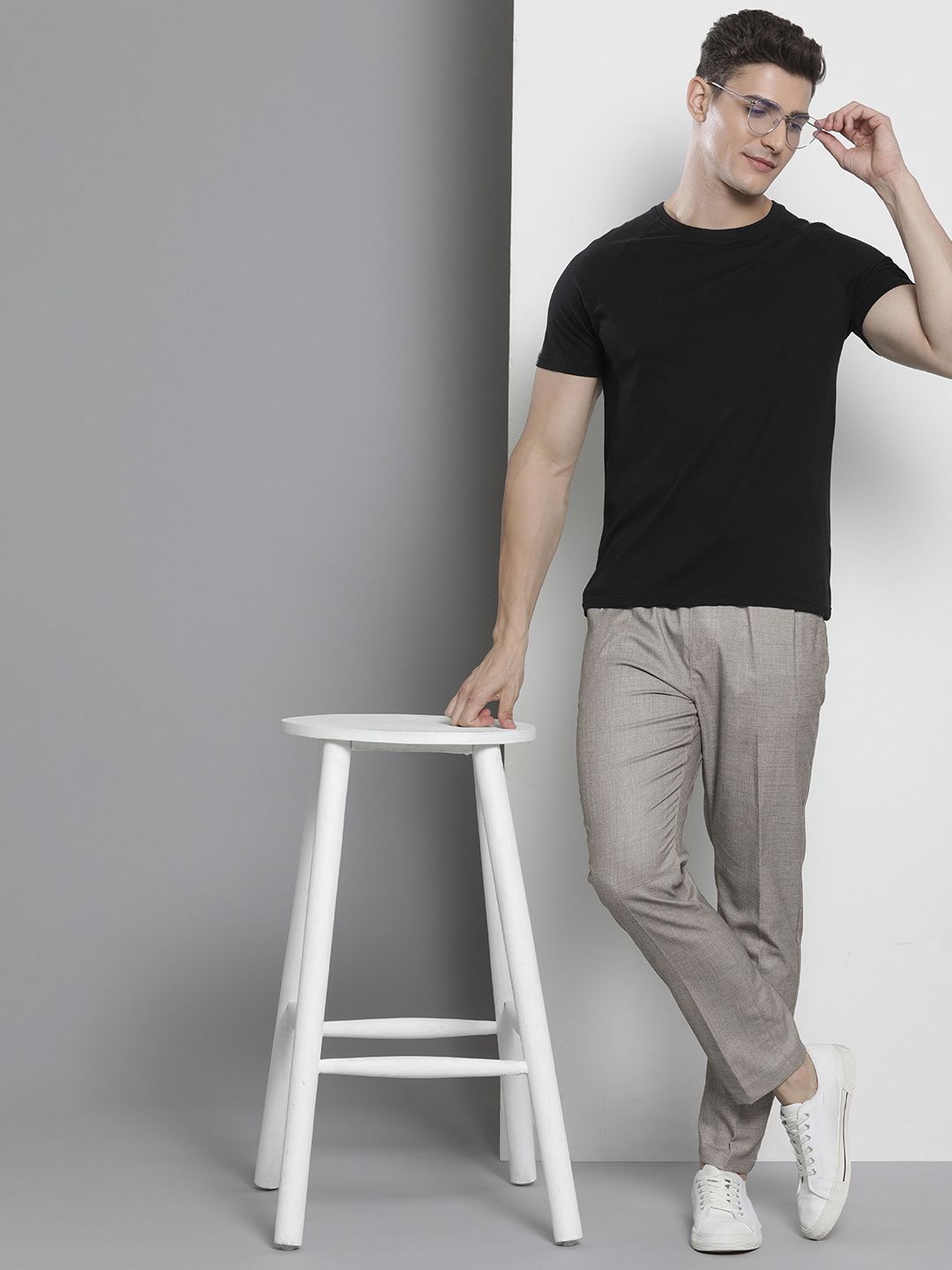 The Indian Garage Co Men Regular Fit Pleated Trousers