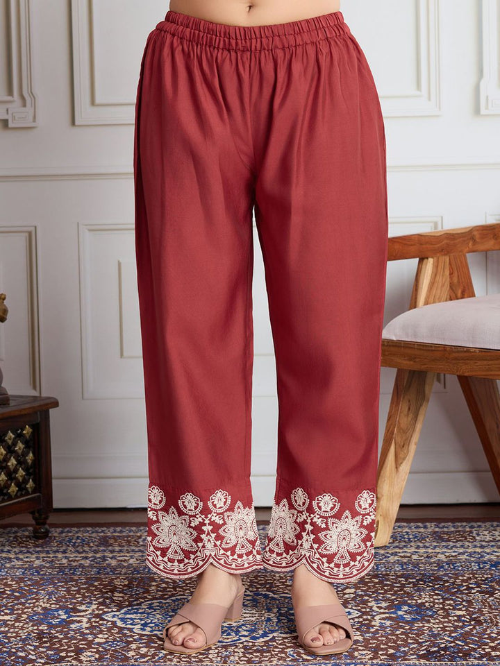 House of Pataudi Floral Embroidered Flared Sleeves Round Neck Straight Kurta With Trouser