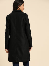 Semua Mengenai Anda Wanita Longline Hitam Hitam